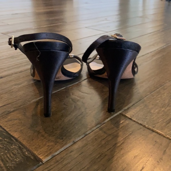 BCBG Max Azria sandals with Crystal detail - Picture 5 of 5